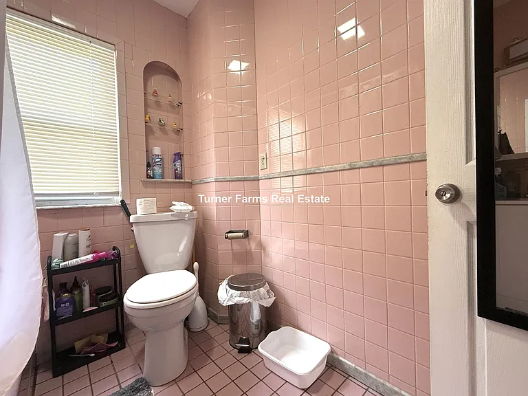 113 Lanark Rd #1 — Photo 21