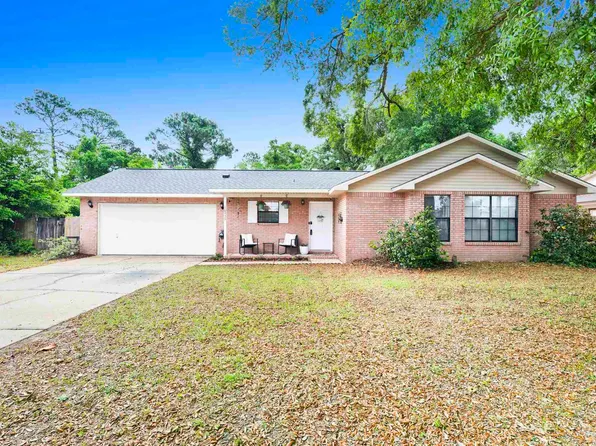 10933 Oak Valley Dr, Pensacola, FL 32506
