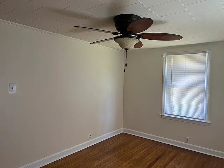 207 Russell St — Photo 14