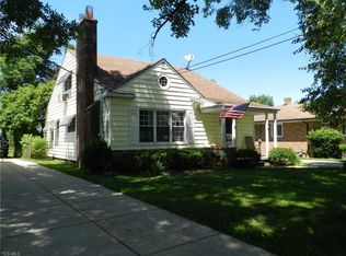 9310 Crestwood Rd, Parma Heights, OH 44130