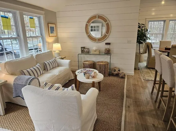 237 Winslow Gray Road, West Yarmouth, MA 02673