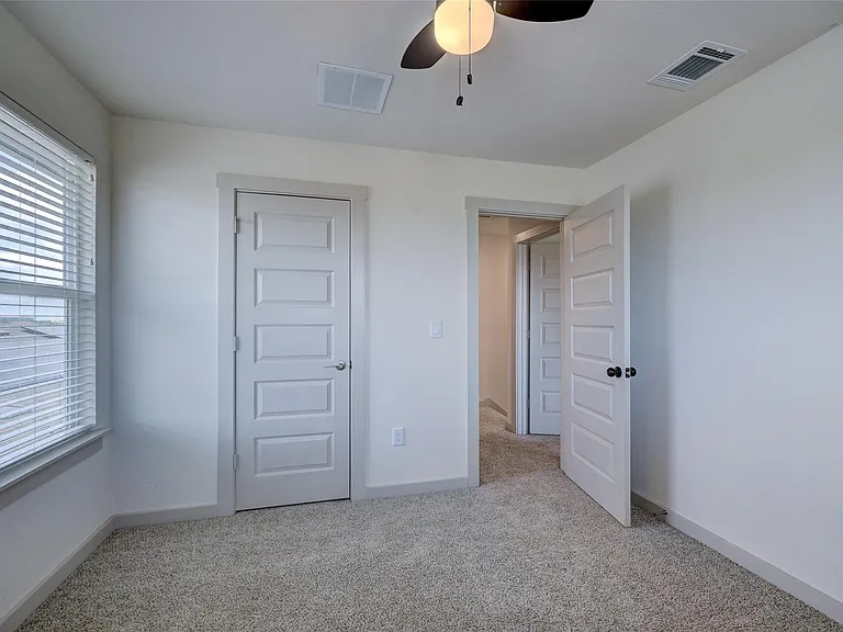8012 Linda Michelle Ln — Photo 31