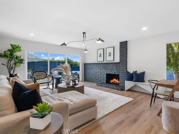 17012 Greentree Ln, Huntington Beach, CA 92649