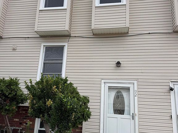 2nd image of 92 Sawmill Rd #583