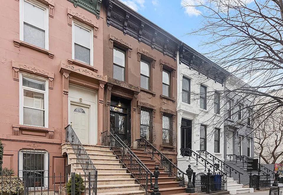 1st image of 222 Lewis Ave
