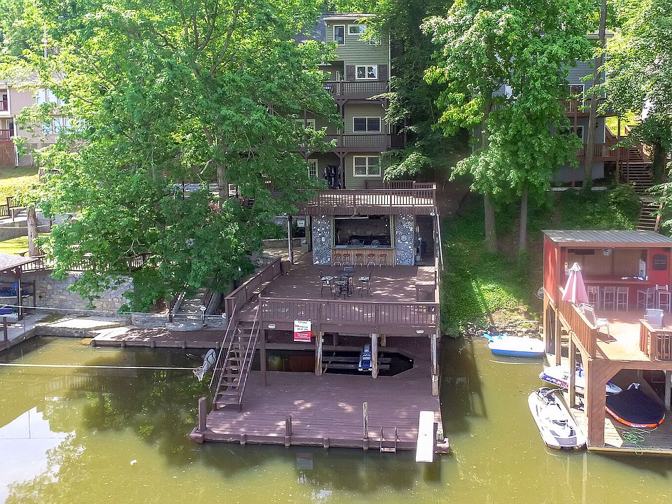 1st image of 8478 Lake Dr