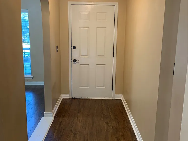 243 Primrose Dr — Photo 3