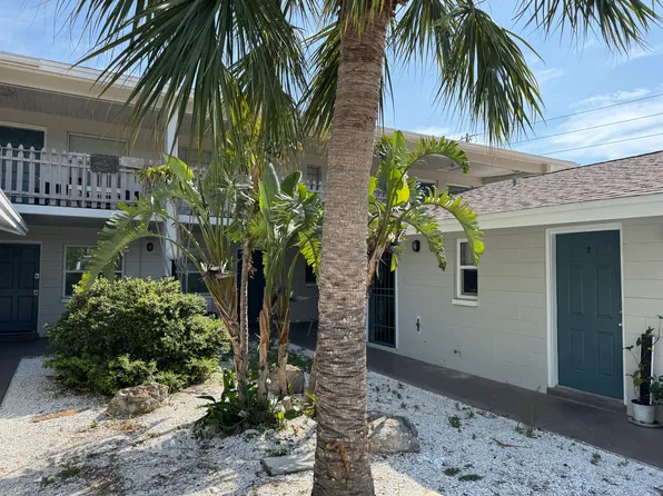 330 45th Ave S APT 7, Saint Petersburg, FL 33705