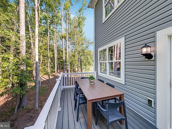 3rd image of 6839 Winterhill Lane Gln
