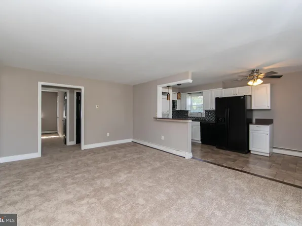 148 Dartmouth Ave, Somerdale, NJ 08083