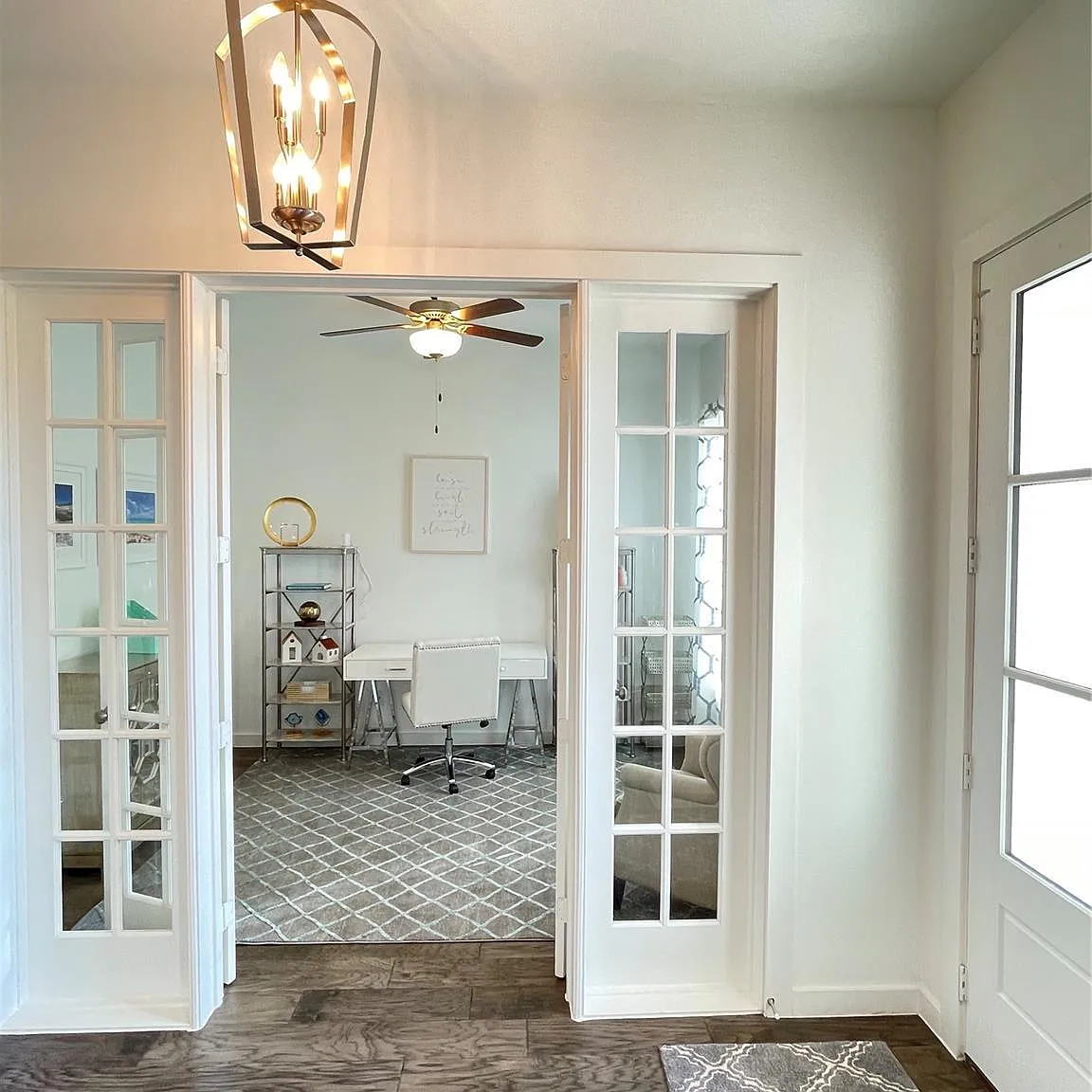 2 bed, 2.5 bath, 2038 sqft, $3,500 — Photo 4