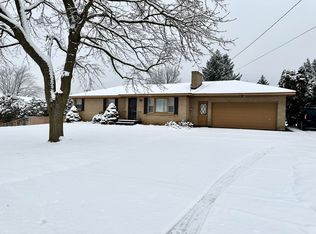 2029 Airway St NE, Grand Rapids, MI 49525