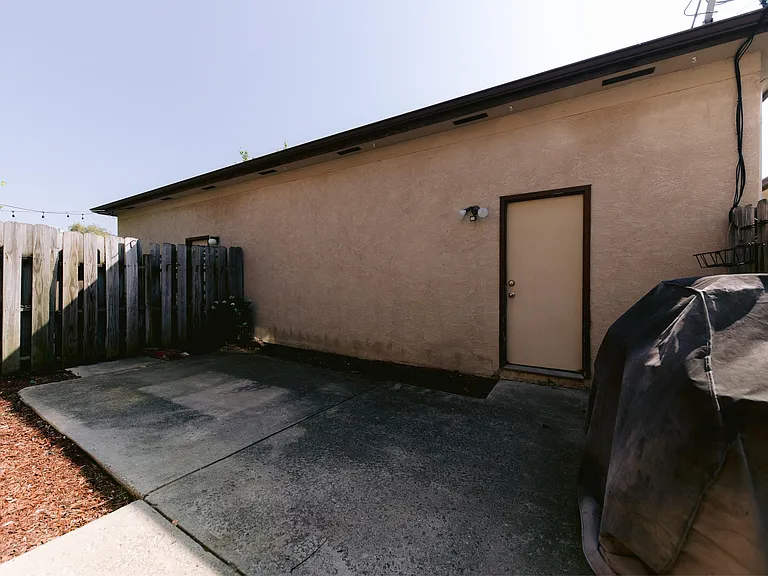 252 S Washington Ave — Photo 27