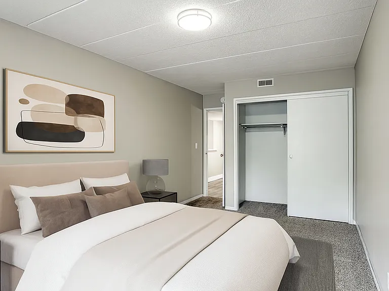 Meadowlark Apts — Photo 4