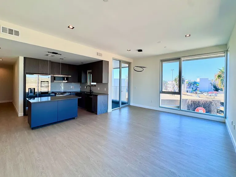 495 Promenade Ave — Photo 52