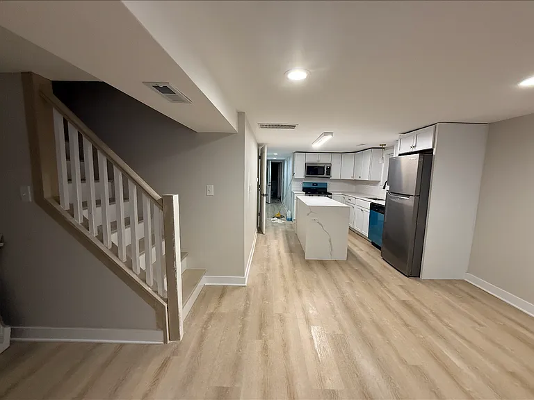 5232 W Montana St #BASEMENT — Photo 1