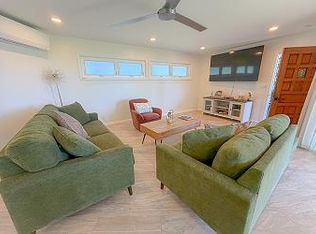 1034 Kaumoku St, Honolulu, HI 96825