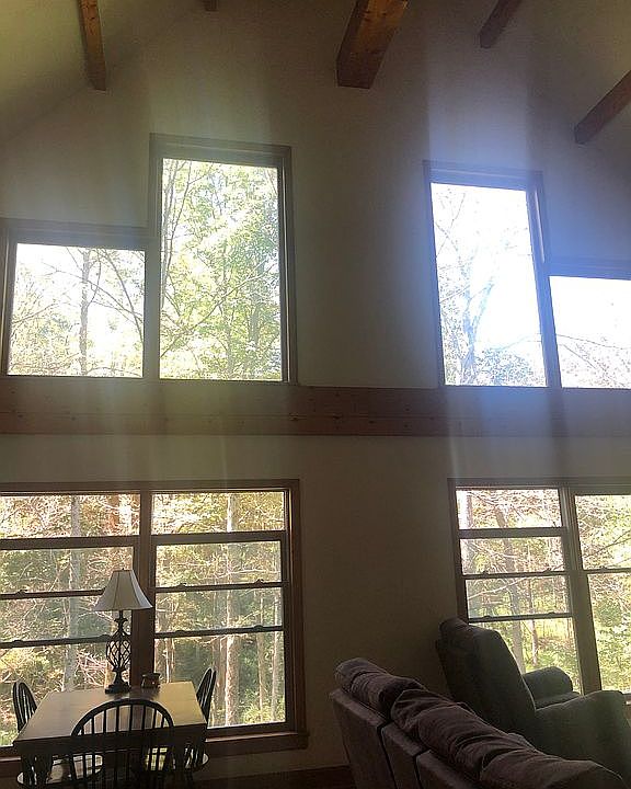 2nd image of 1468 Woodland Ln