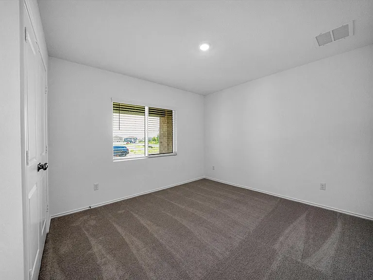 145 Crawford — Photo 23
