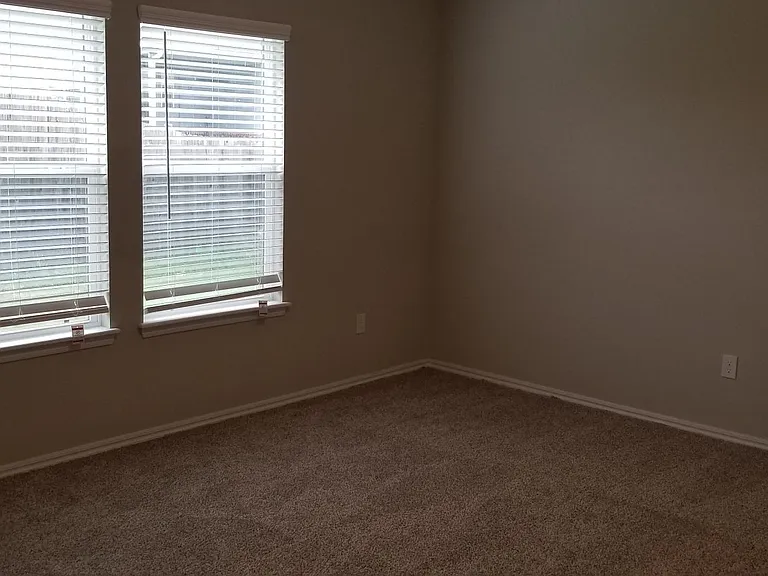 3102 Debbie Ln — Photo 19