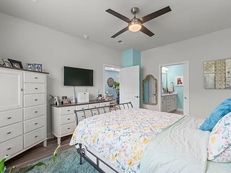 6041 Campanella St — Photo 21