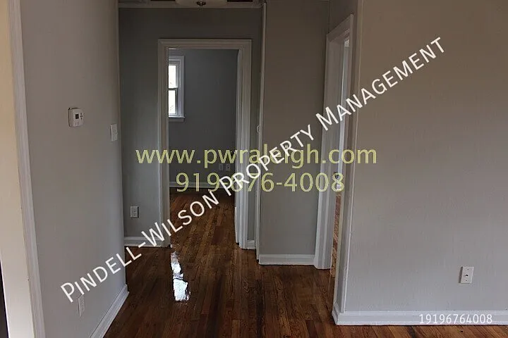 2222 Bernard St — Photo 9