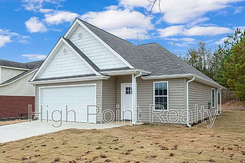85 Smith Glen Dr Photo 1
