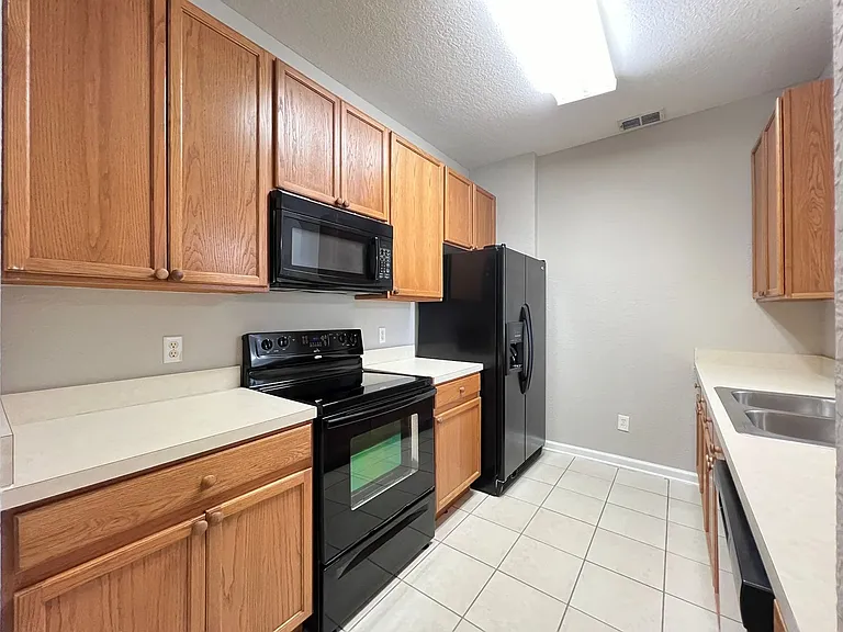 2484 San Tecla St #204 — Photo 5