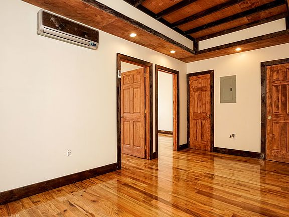3rd image of 336 Starr St #1D