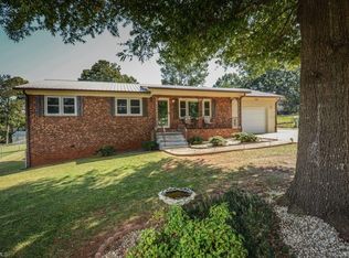 4000 Shadydale Acres Ln, Trinity, NC 27370