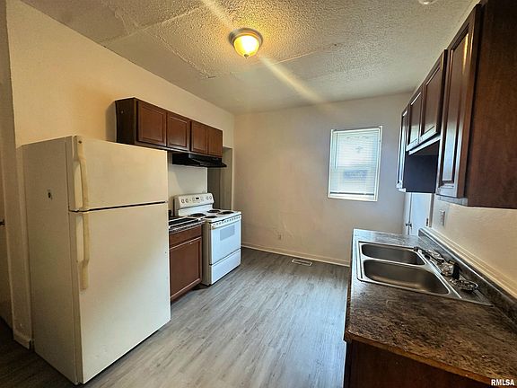 4th image of 1117 S 12th St