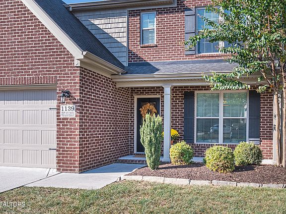4th image of 1139 Westland Gardens Blvd