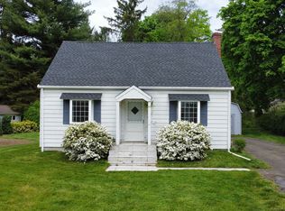 11 Deerfield Rd, Wilton, CT 06897