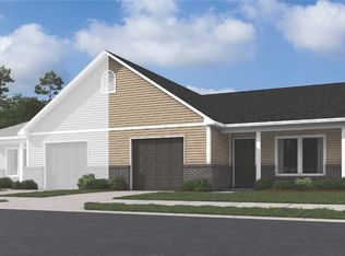 102 NW 67th Ave, Bentonville, AR 72713