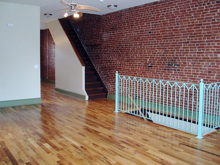 2748 Chippewa St #A — Photo 15