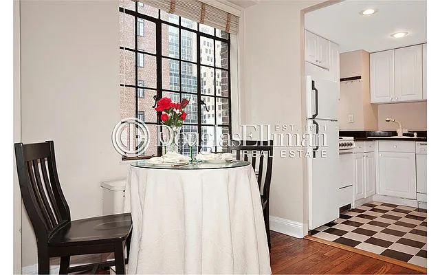 Sold by Douglas Elliman | media 19