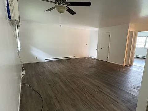 505 S Poplar St #1 — Photo 9