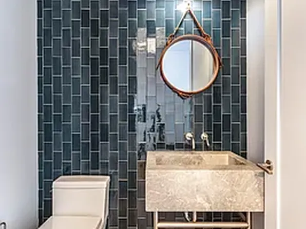 180 6th Avenue image 12 of 28