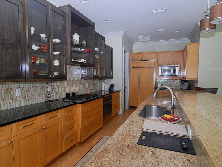 365 S Fletcher Ave — Photo 10