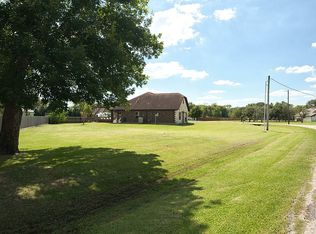 269 County Road 840, Angleton, TX 77515