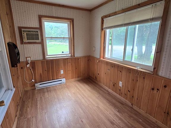 3rd image of 3689 Old Plank Rd