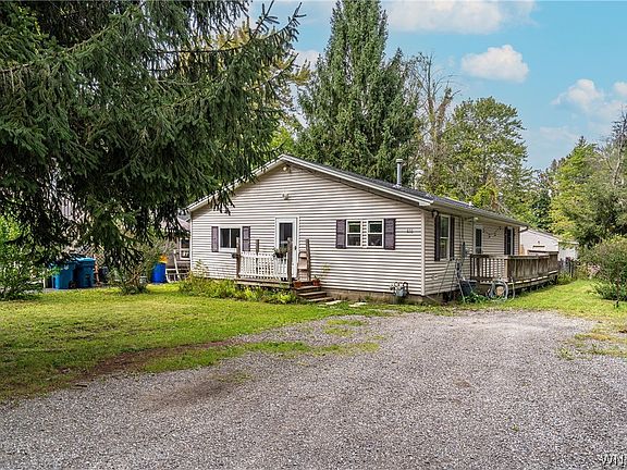 3rd image of 446 Wood Ave