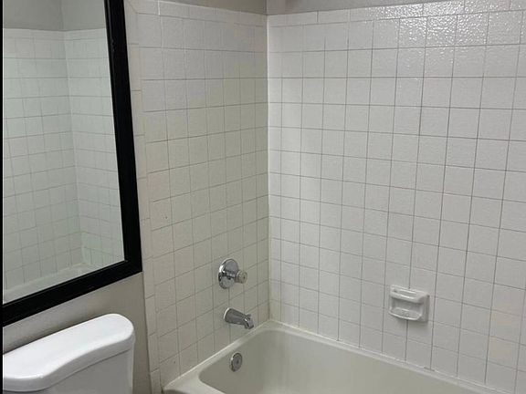 5th image of 18830 N 34th Ln Unit 1