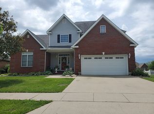 917 Hunter Trl, Mount Sterling, KY 40353