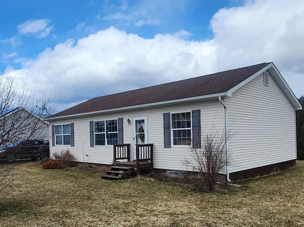 62 Country Way, Barre City, VT 05641