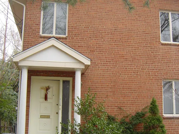 1034 17th St S #Top, Arlington, VA 22202