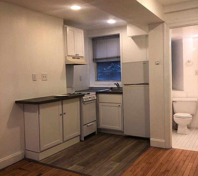 1st image of 2211-13-15 Spruce St #1107