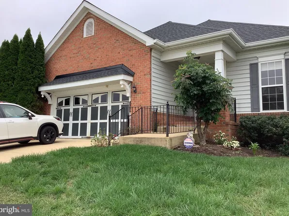 112 Hawthorne Greene Cir, La Plata, MD 20646