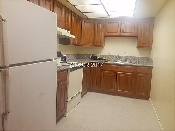 3rd image of 2751 Eldora Cir