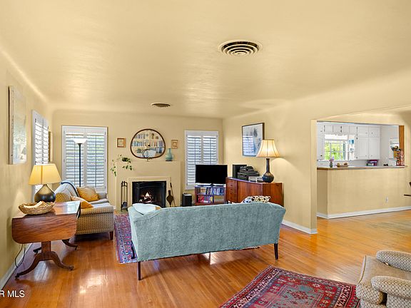 4th image of 1001 E Robinson Ave
